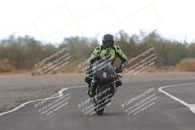 media/Sep-10-2022-SoCal Trackdays (Sat) [[a5bf35bb4a]]/Turn 2 (1pm)/